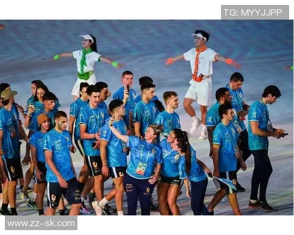 加拿大足球明星的崛起与发展探索及其在国际舞台上的影响力分析